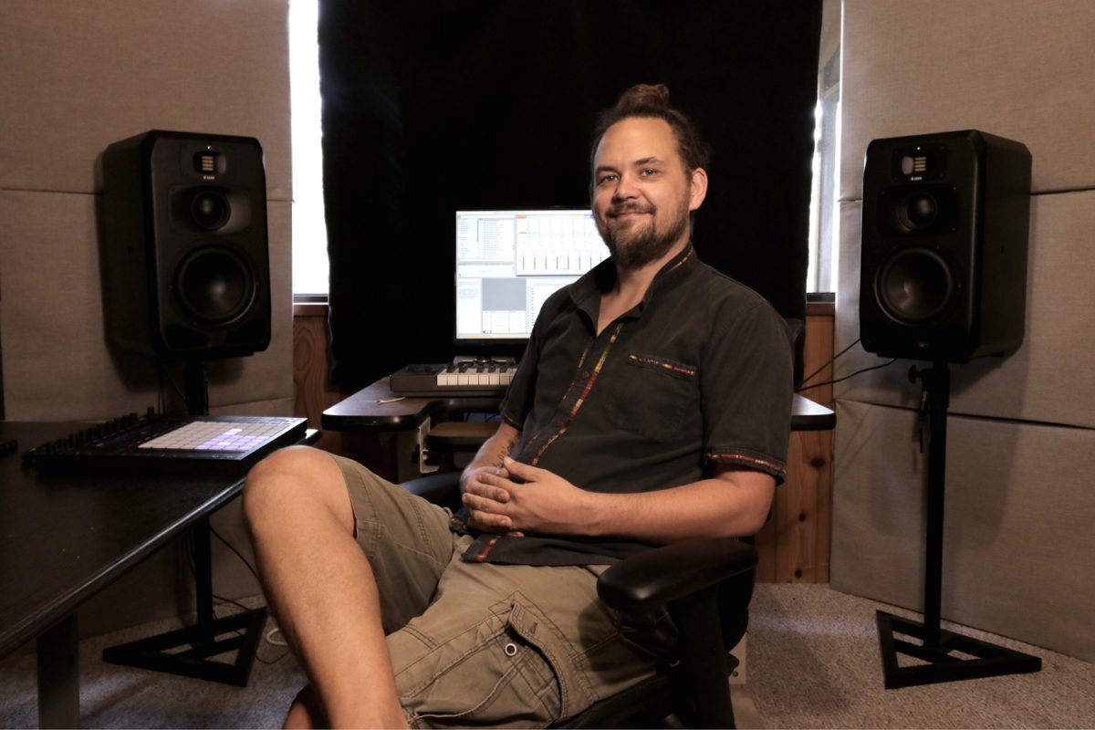 Hedflux with ADAM S3V Studio Monitors