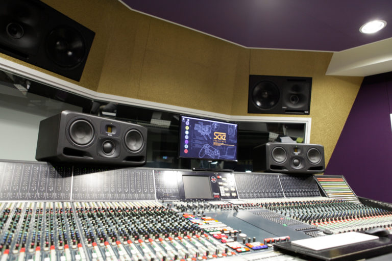 Steffen Köhler at the SAE Institut with ADAM Audio S3H studio monitors
